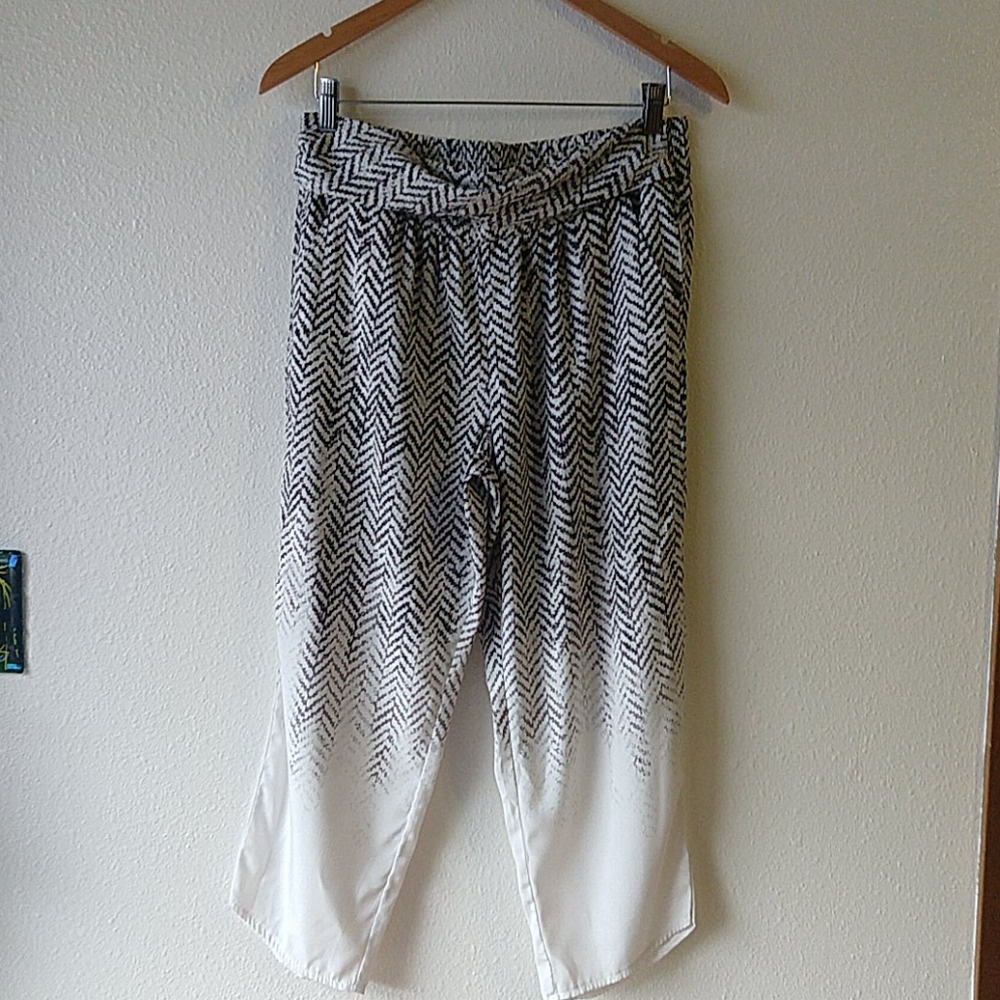 Bongo Cropped Boho Pant Black & White Light Beach Vacation L